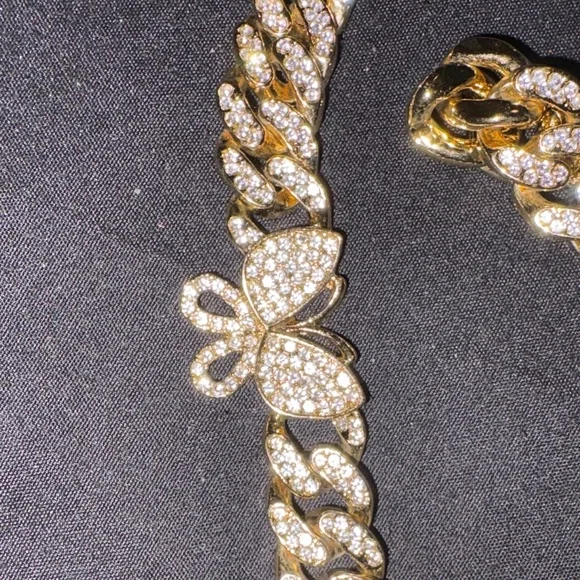 Gold Butterfly Necklace and Bracelet Set - Picture 3 of 6